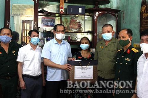 Đoàn công tác của tỉnh tặng quà các gia đình nạn nhân chất độc da camTin khácPhát huy vai trò công tác tuyên giáo, tạo đồng thuận xã hôịSáng mãi truyền thống 'uống nước nhớ nguồn'