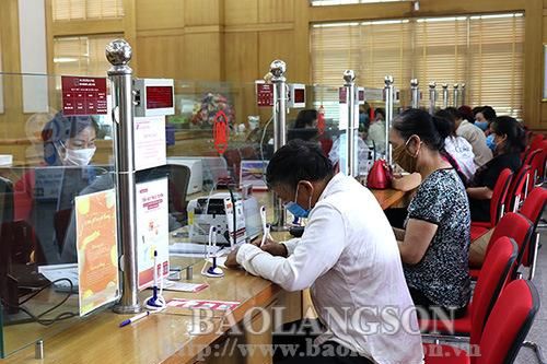 Khơi thông nguồn vốn, đồng hành vượt khóTin khácPhát huy vai trò công tác tuyên giáo, tạo đồng thuận xã hôịSáng mãi truyền thống 'uống nước nhớ nguồn'