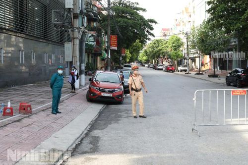 Ca nghi ngờ mắc COVID-19 liên quan đến chợ Rồng có kết quả xét nghiệm âm tính