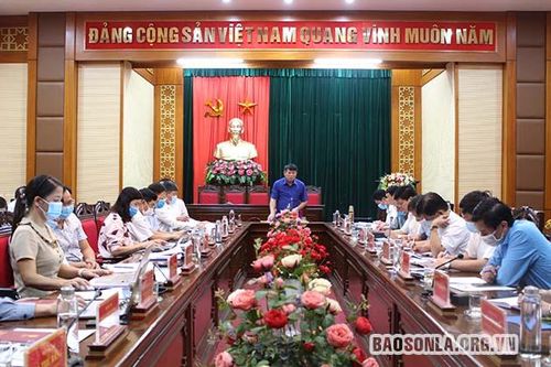 Đồng chí Phó Bí thư Thường trực tỉnh ủy làm việc tại huyện Quỳnh Nhai