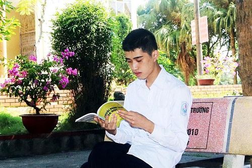 Nam sinh Thái Nguyên đạt điểm cao tốp 3 toàn quốc khối A00