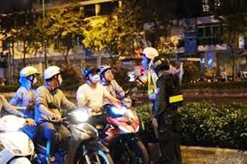 Hà Nội: Xử phạt khoảng 7 tỷ đồng đối với 945 trường hợp vi phạm phòng, chống dịch