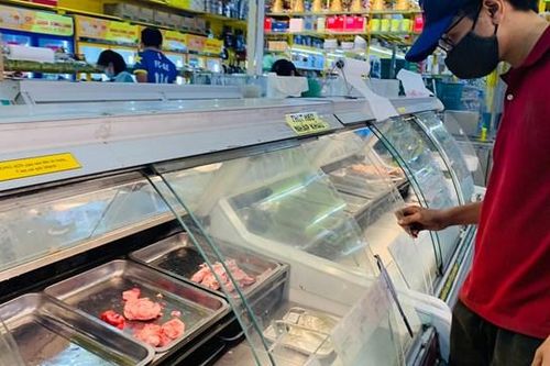 Chạy hết công suất, hàng thịt vẫn 'trống trơn'