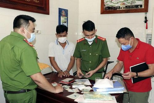 Trùm cho vay nặng lãi 'núp bóng' trong tiệm cầm đồ của anh trai đã khuất
