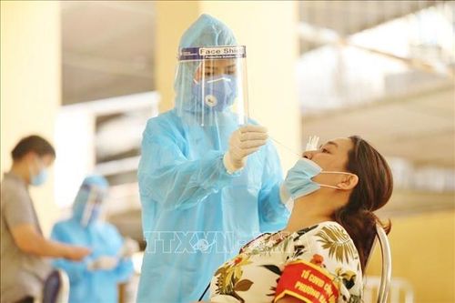 Ngày 31/7, Hà Nội ghi nhận 74 trường hợp mắc mới COVID-19 thuộc 8 chùm ca bệnh