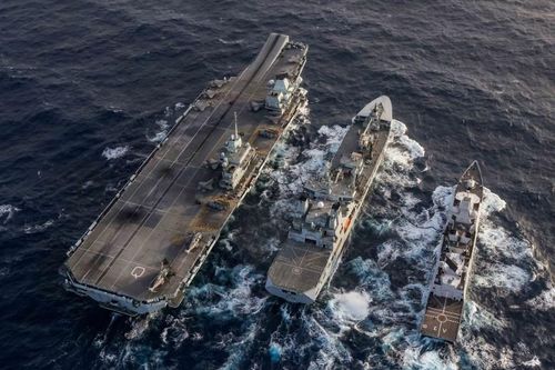 Đáp trả đe dọa của Trung Quốc, Anh tuyên bố hoạt động của HMS Queen Elizabeth ở Biển Đông hợp pháp