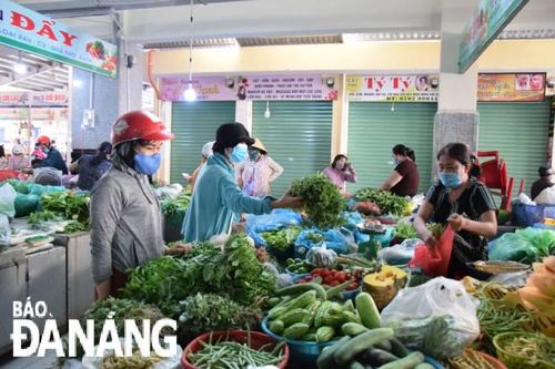 Không lo thiếu lương thực, thực phẩm