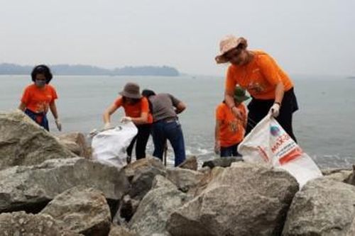 Kinh tế Thông tin thị trường Huda khởi động chương trình làm đẹp biển miền Trung