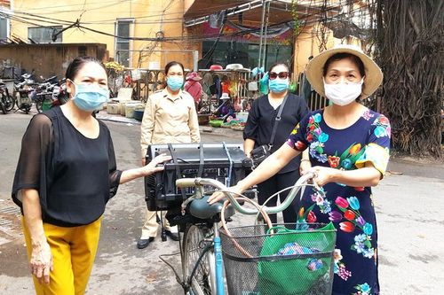 Những 'mõ làng' thời đại dịch