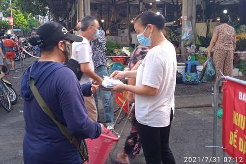 Hà Nội: Thắt chặt kiểm soát, ngăn ngừa dịch Covid-19 tại các chợ