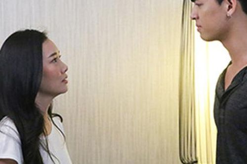 Sai vợ rửa bát không được, chồng gọi bố mẹ vợ nhưng hành động 'vượt kiểm soát' của cô lại khiến anh 'đau đầu'