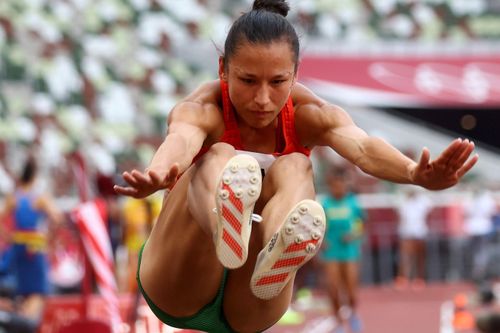 VĐV gốc Việt đứng thứ 7 vòng loại nhảy xa