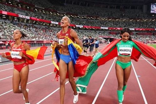 VĐV nhảy xa Venezuela phá sâu kỷ lục thế giới tồn tại 26 năm