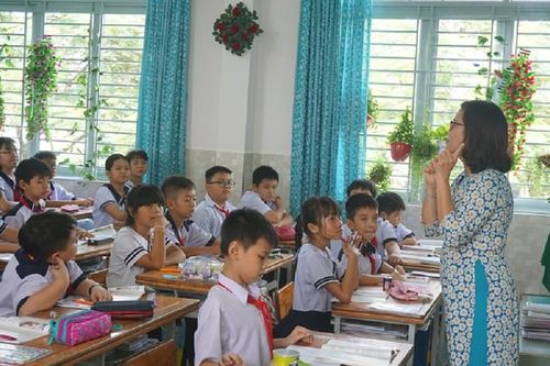 Từ 1/8, áp dụng quy định mới về chế độ phụ cấp thâm niên nhà giáo
