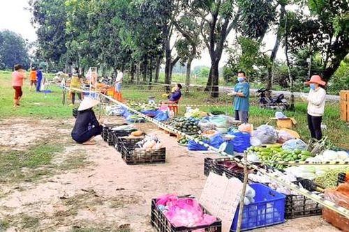Những ngày lạ mà quen