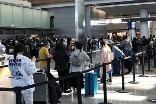 Lãnh sứ quán Việt Nam tại New York (Hoa Kỳ) ra thông báo mới về việc đưa công dân Việt Nam về nước