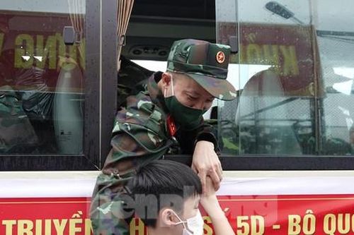 Bác sĩ quân y tiếp tục chi viện phía Nam: Hết dịch chúng tôi mới về