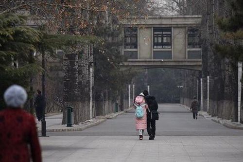 Đại học quân sự hàng đầu Trung Quốc che giấu mối quan hệ với trường học ở Mỹ