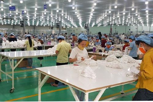 Doanh nghiệp sản xuất 'xin' tự chủ xét nghiệm Covid-19