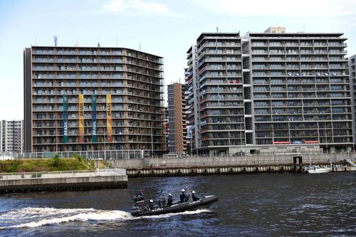 Hai hình thái Tokyo đối lập cùng tồn tại giữa Thế vận hội