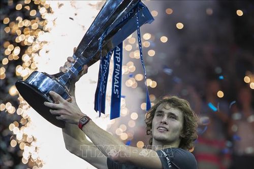 Tay vợt Đức Alexander Zverev giành HCV tennis đơn nam