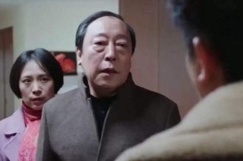 Bố kiên quyết muốn cưới cô giúp việc nhưng con trai kịch liệt phản đối, bức di thư hé lộ sự thật đau lòng