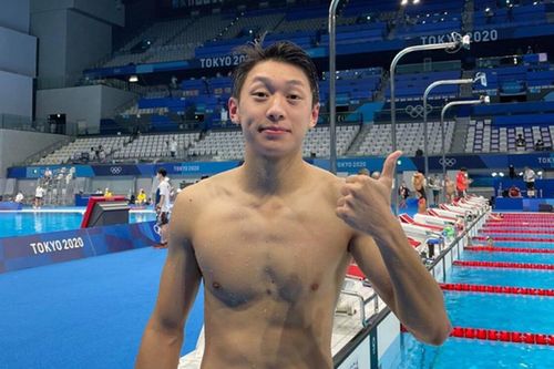 Nam sinh ĐH Khoa học Xã hội & Nhân văn TP.HCM gây chú ý tại Olympic 2020 bởi vẻ ngoài điển trai