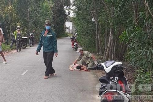 Hai mẹ con chết thương tâm dưới kênh khi đi bắt ốc ở TP.Thủ Đức