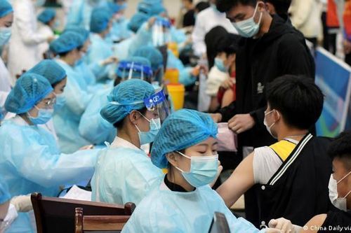Lo ngại biến thể Delta, Trung Quốc xem xét tiêm liều vaccine thứ 3