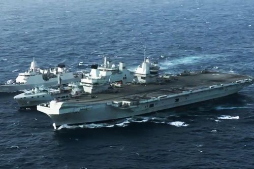 Siêu tàu sân bay HMS Queen Elizabeth hoạt động ở Biển Đông