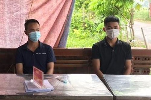 Nhóm người xúc phạm công an tại chốt kiểm dịch Covid-19