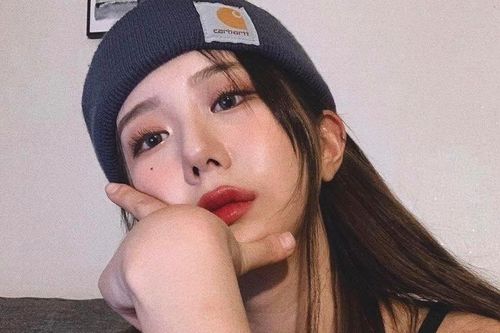 Ca sĩ công khai xu hướng tính dục