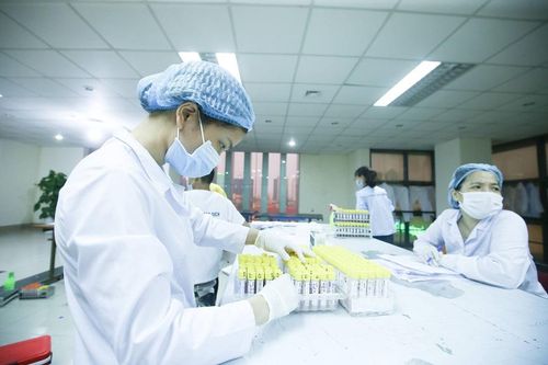 Hà Nội kêu gọi người dân khai báo y tế, đặc biệt là khi ho, sốt