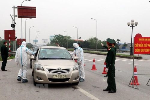 Siết chặt các biện pháp phòng, chống dịch bệnh; kịp thời hỗ trợ người dân, DN gặp khó khăn