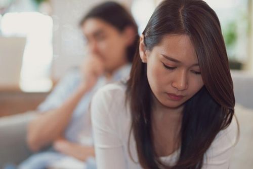 'Con giáp 13' đến tận nhà năn nỉ hoàn trả chồng