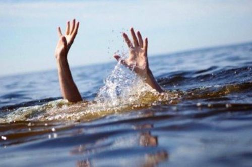 Hà Tĩnh: Đi hái sim, 3 học sinh bị đuối nước