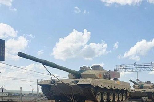 Trung Quốc đưa loạt xe tăng chiến đấu chủ lực Type-96 đến Nga dự thi Army Games 2021