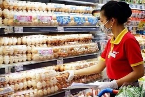23 siêu thị Vinmart, Vinmart + tạm dừng hoạt động vì COVID-19