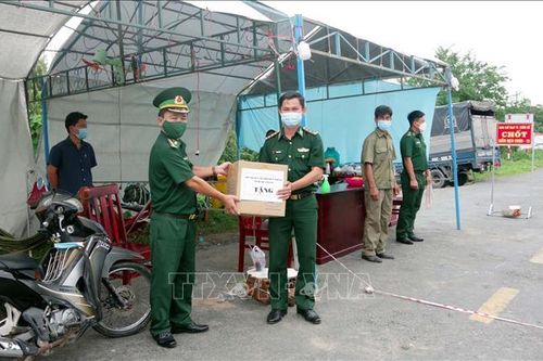 Động viên lực lượng phòng, chống dịch COVID-19 ở khu vực biên giới biển