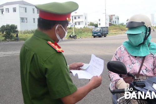 Giấy đi đường trong thời gian giãn cách xã hội do ai xác nhận?