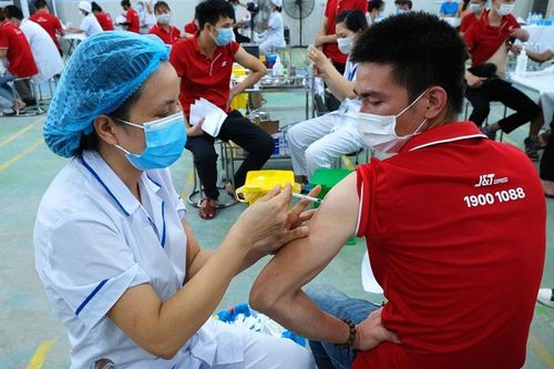 TP Hồ Chí Minh: Shipper được phép di chuyển liên quận nếu tuân thủ quy định nhận diện