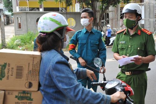 ĐẮK LẮK: Tiếp tục giãn cách xã hội toàn tỉnh, đón công dân về địa phương
