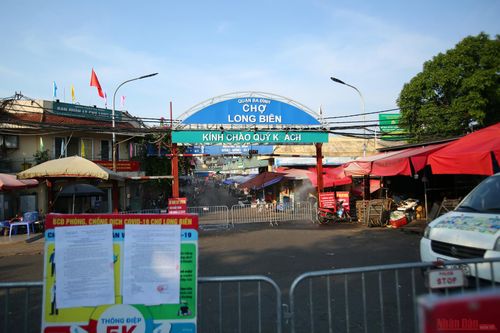 Hà Nội phong tỏa chợ Long Biên sau khi phát hiện thêm ca F0