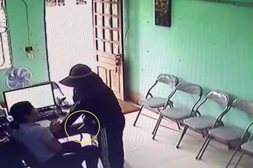 Bắt nghi phạm dùng dao khống chế nhân viên quỹ tín dụng liên xã để cướp tài sản
