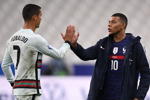 Tương lai của Ronaldo phụ thuộc vào Mbappe