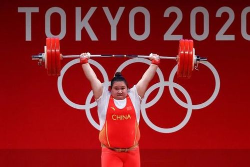 Nữ đô cử Trung Quốc 'nhẹ nhàng' phá cùng lúc 3 kỷ lục Olympic
