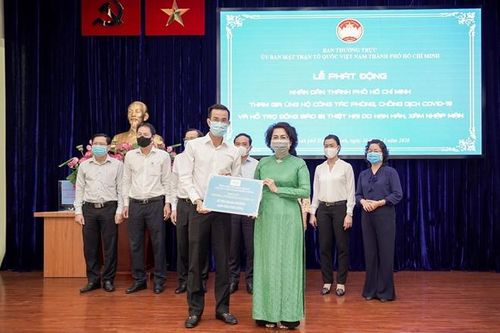Quỹ phòng, chống dịch Covid-19 TP. HCM đã tiếp nhận tiền và hàng hóa gần 2.150 tỷ đồng