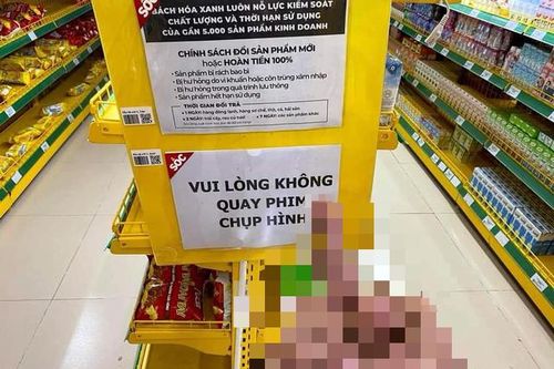 Treo biển cấm chụp hình vì sợ khách so sánh giá, chuỗi Bách hóa Xanh bị yêu cầu gỡ bỏ