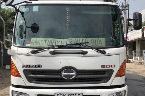 Lợi dụng xe 'luồng xanh' để vận chuyển thuốc lá lậu
