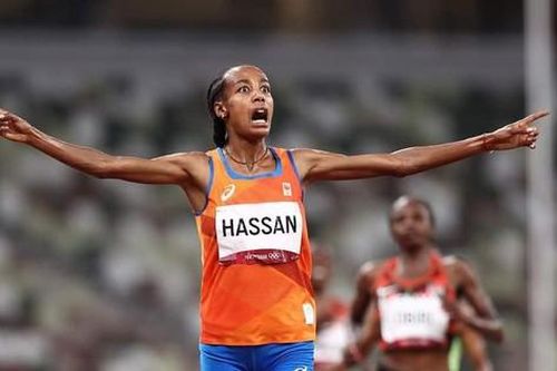 VĐV Hà Lan sáng ngã vẫn về nhất vòng loại 1.500m, tối đoạt luôn HCV 5.000m Olympic Tokyo